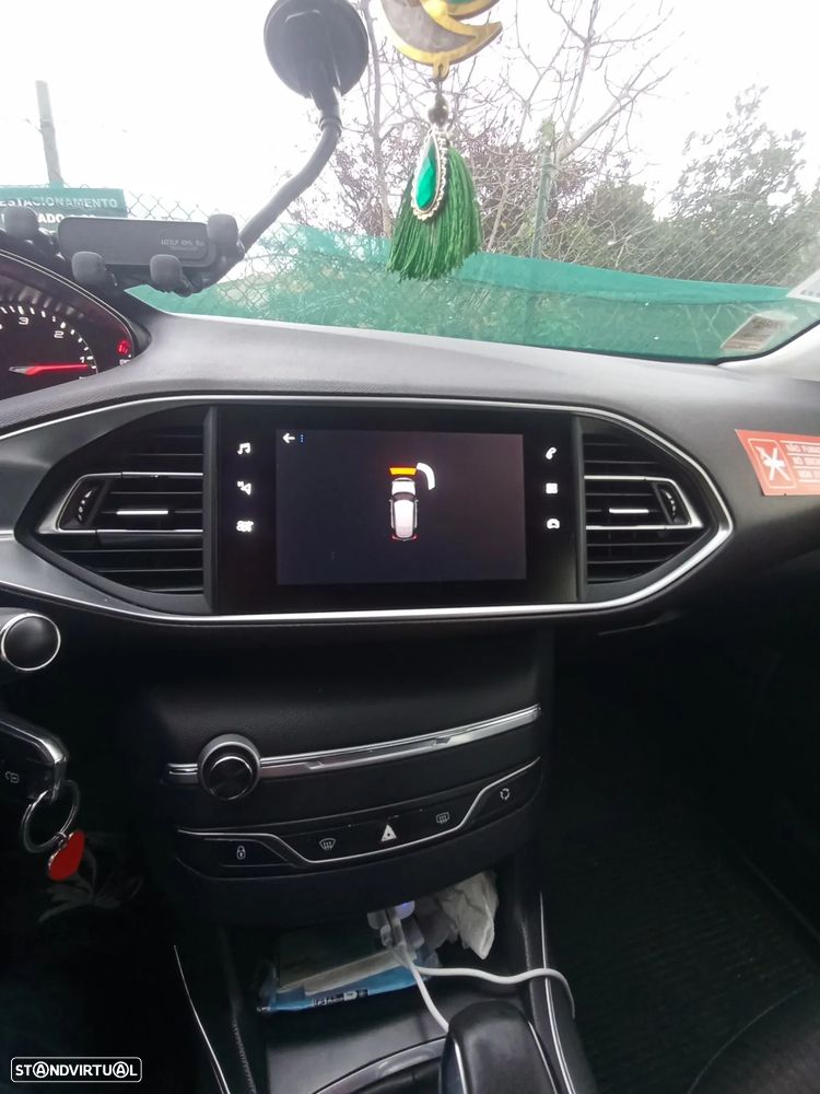 Peugeot 308 BlueHDi FAP 130 EAT6 Stop & Start Active - 10