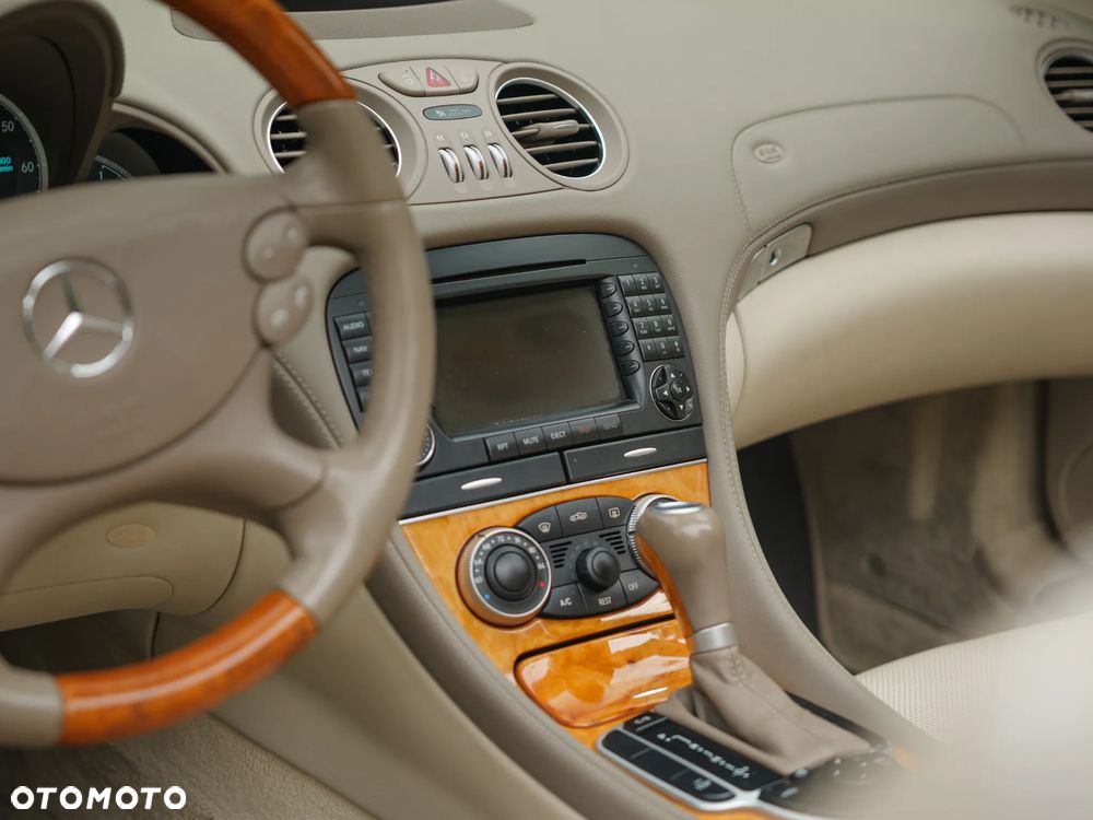 Mercedes-Benz SL 500 7G-TRONIC - 18