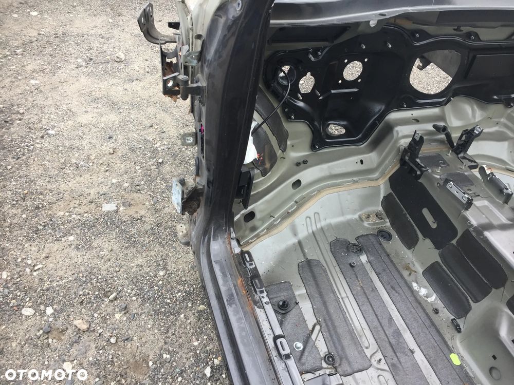 VW PASSAT B7 KOMBI 12R ĆWIARTKA LEWA PRZÓD - 3