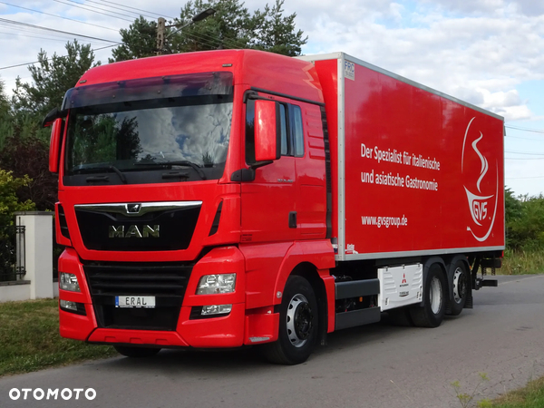 MAN TGX 26,460 Chłodnia Mitsubishi oś skrętna idealny stan