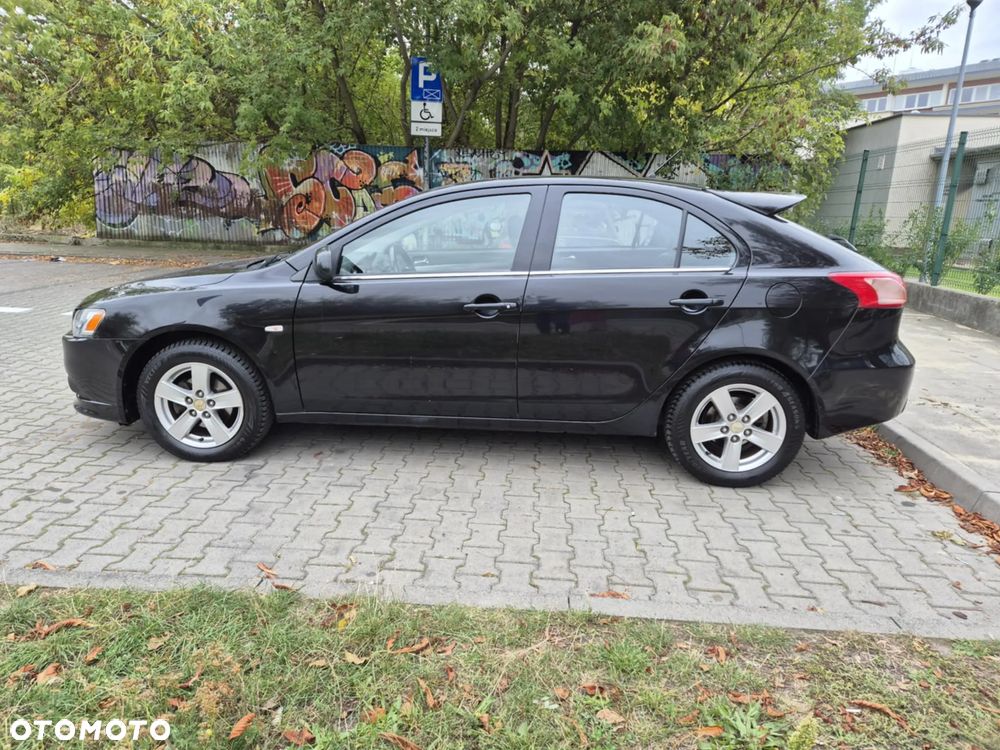 Mitsubishi Lancer - 7