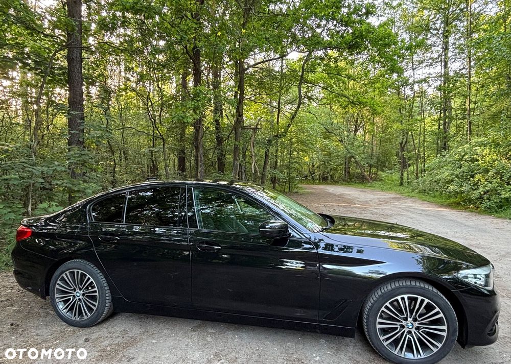 BMW Seria 5 518d Sport Line - 3