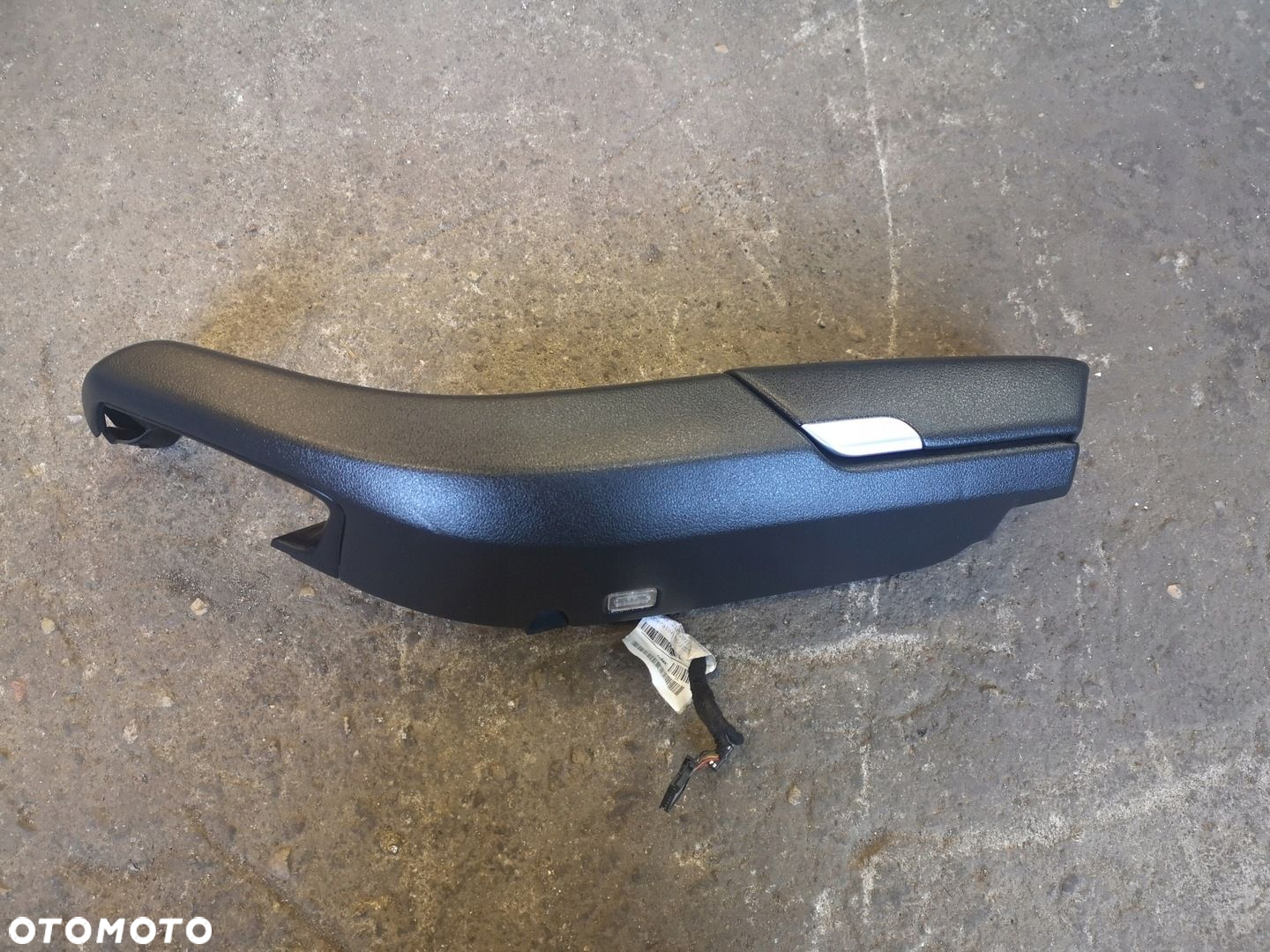 AUDI A8 D4 PODŁOKIETNIK DRZWI TYŁ PRAWY 4H0867364 - 3