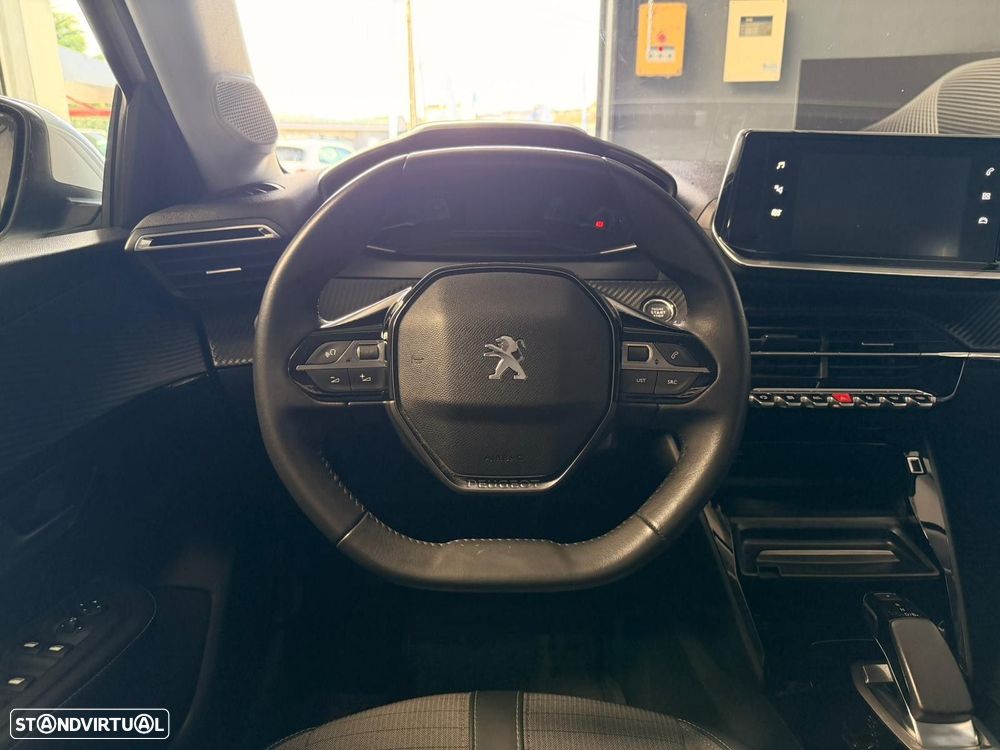 Peugeot e-208 50 kWh Allure - 18