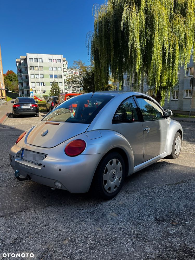 Volkswagen New Beetle 2.0 - 5