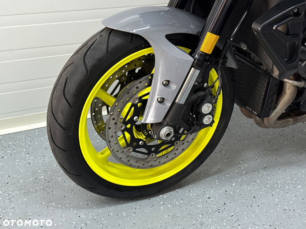Yamaha MT - 33