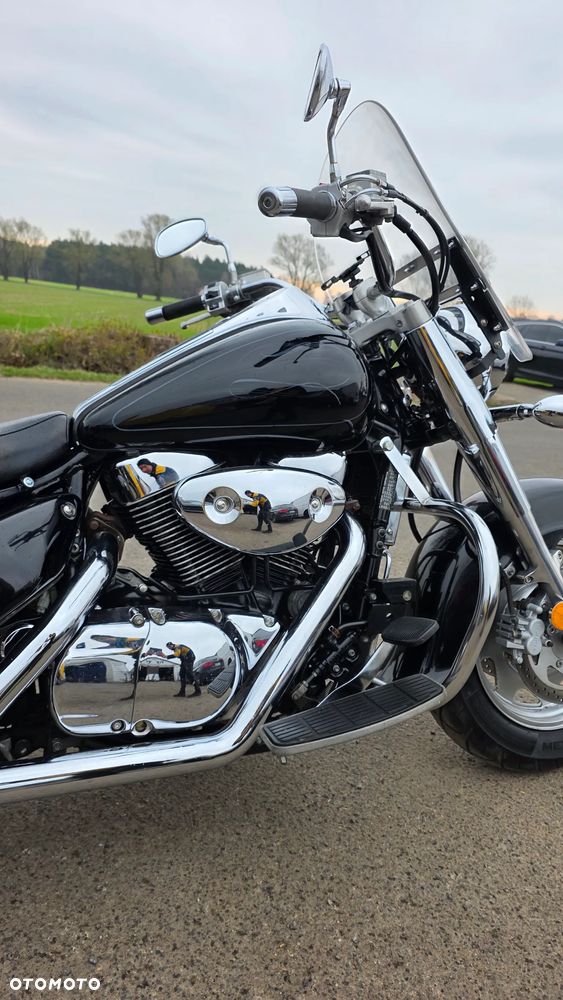 Suzuki Intruder - 20