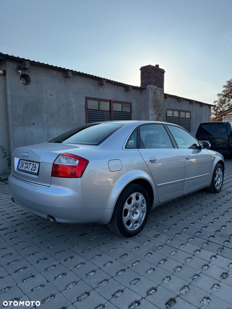 Audi A4 Limousine 1.8 T - 4