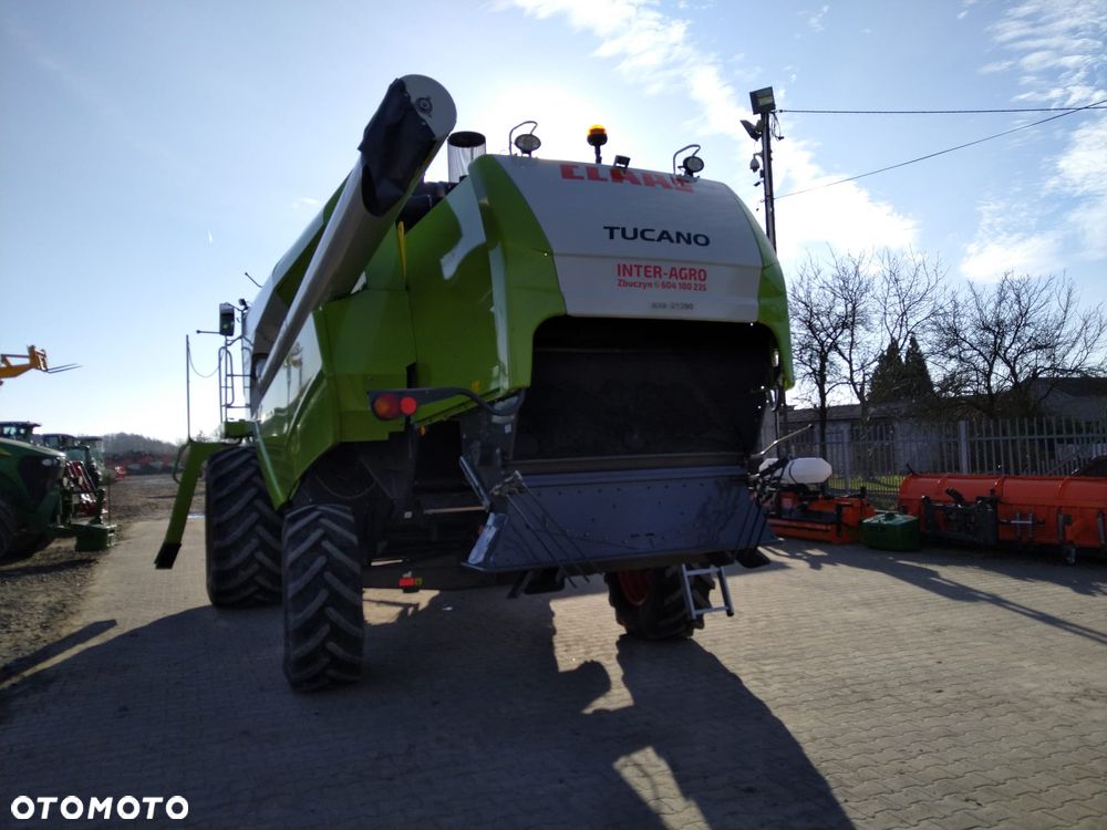 Claas Tucano 450 - 4