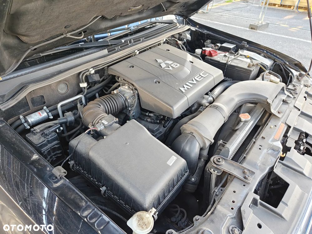 Mitsubishi Pajero 3.8 V6 Automatik Instyle - 19