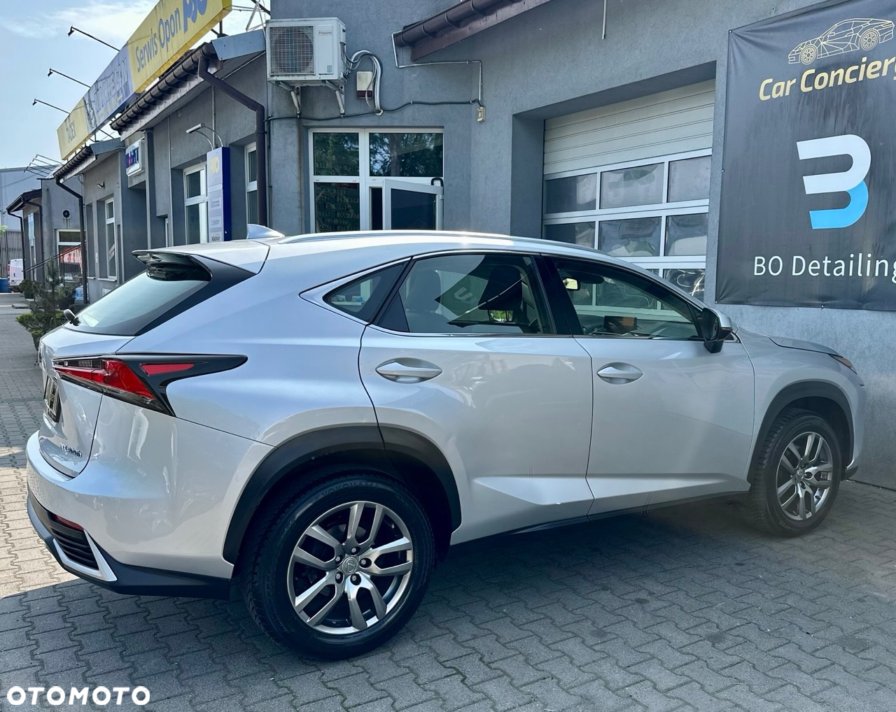 Lexus NX 300h Comfort AWD - 8