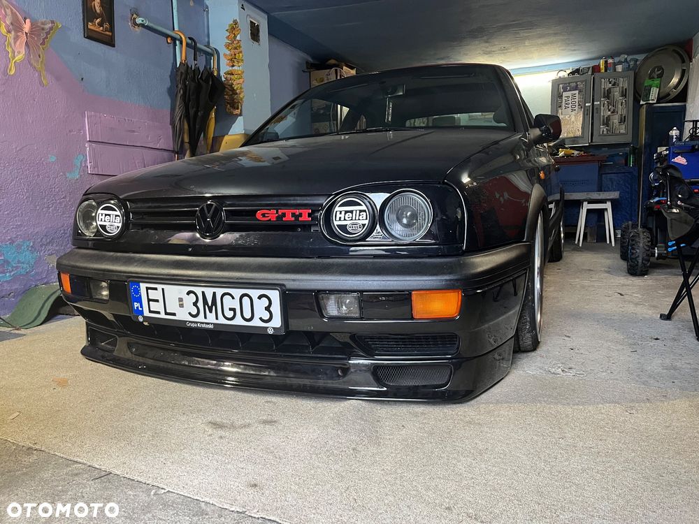 Volkswagen Golf - 21