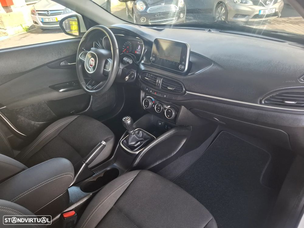 Fiat Tipo Station Wagon 1.3 M-Jet Lounge Tech J17 - 5