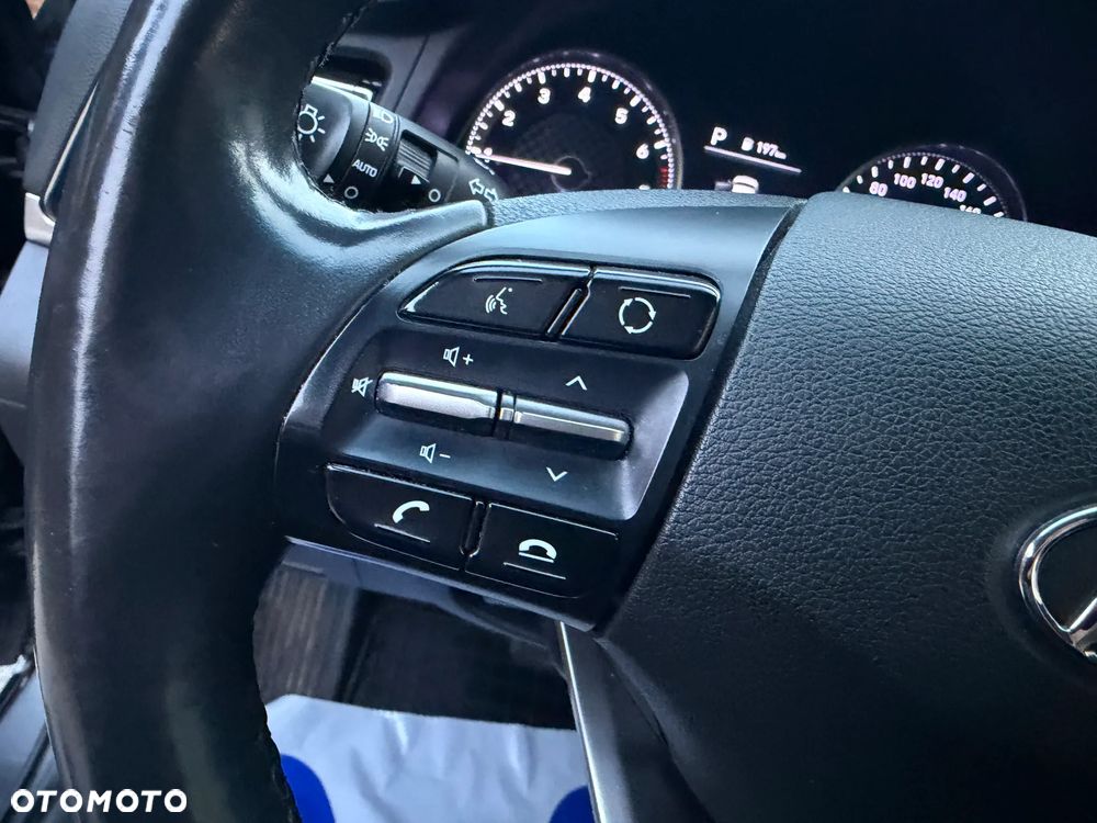 Hyundai Elantra 1.6 Comfort - 27