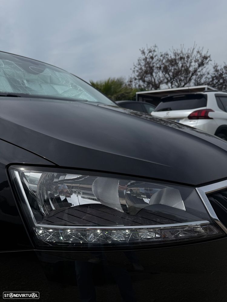 Skoda Fabia Break 1.0 TSI Ambition DSG - 4