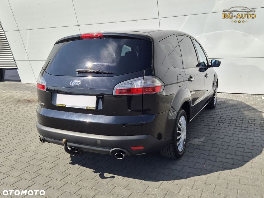 Ford S-Max - 8
