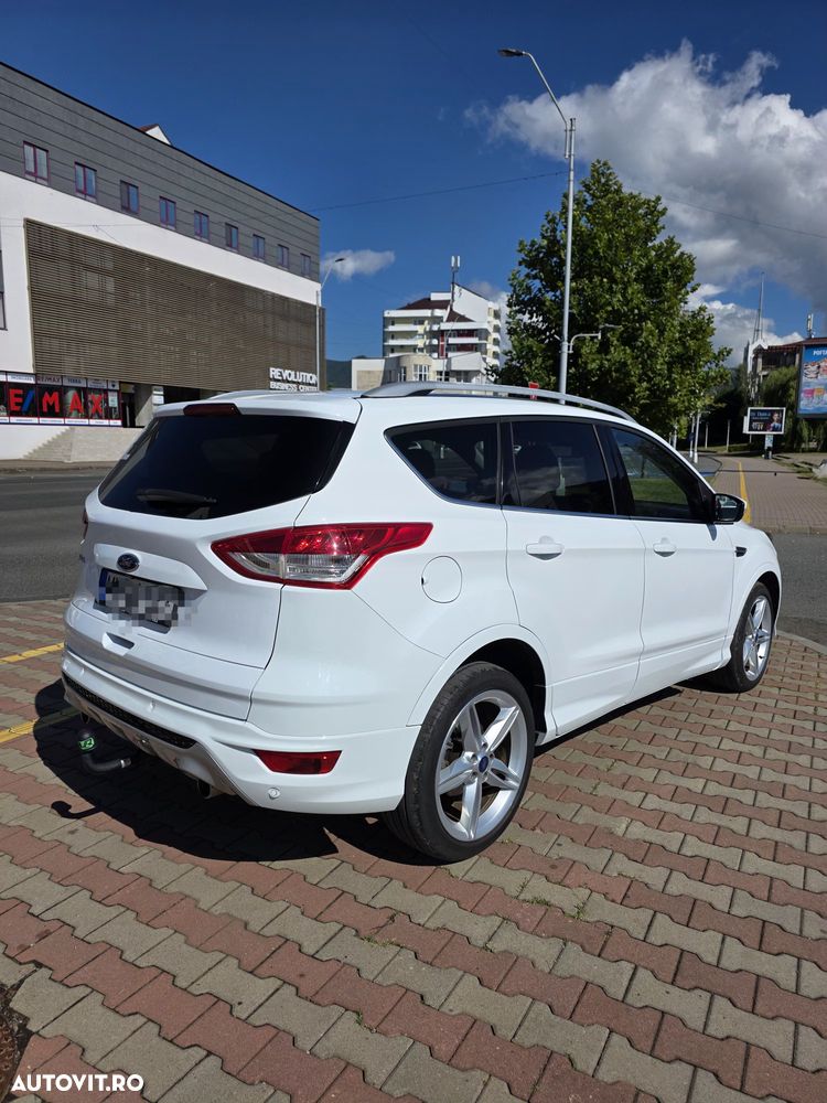 Ford Kuga 2.0 TDCi 2x4 Titanium - 5