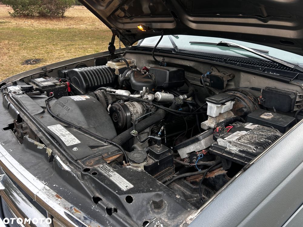 Chevrolet Suburban - 20