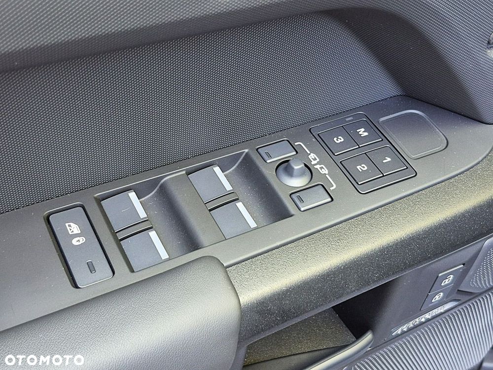 Land Rover Defender 110 P635 OCTA - 19