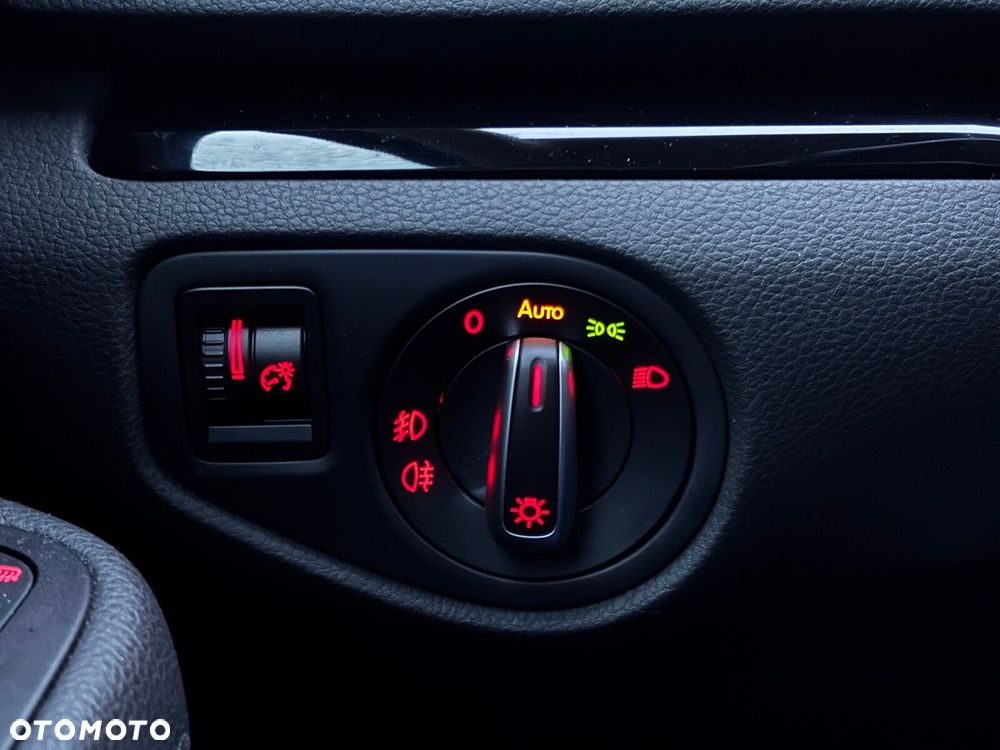 Volkswagen Sharan 1.4 TSI BMT Highline DSG - 31