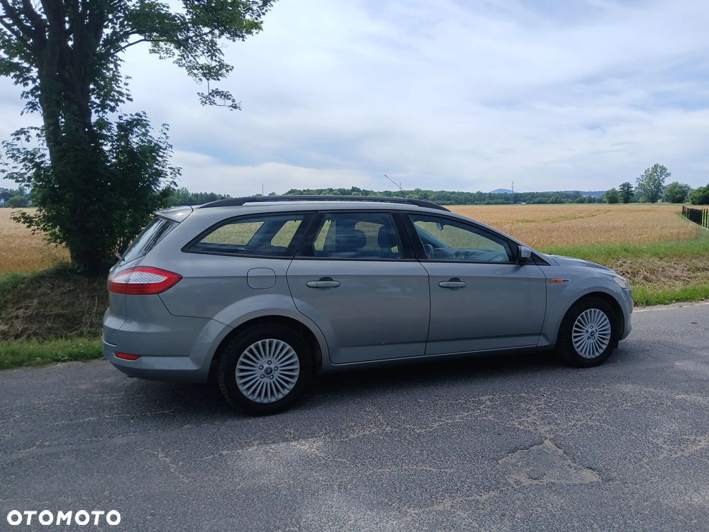 Ford Mondeo 2.5 Titanium - 14
