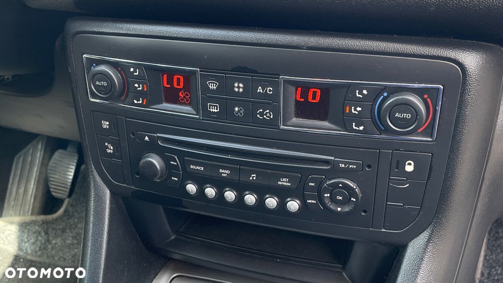Citroën C5 1.6 HDi Attraction - 21