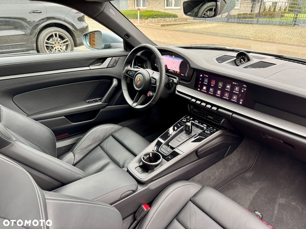 Porsche 911 Carrera PDK - 23