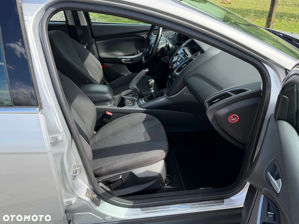 Ford Focus 1.6 EcoBoost Start-Stopp-System Titanium - 19