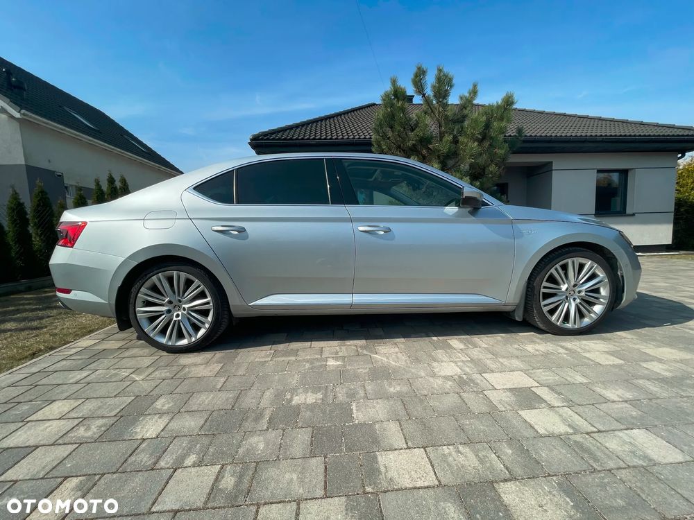 Skoda Superb 2.0 TSI L&K DSG - 2