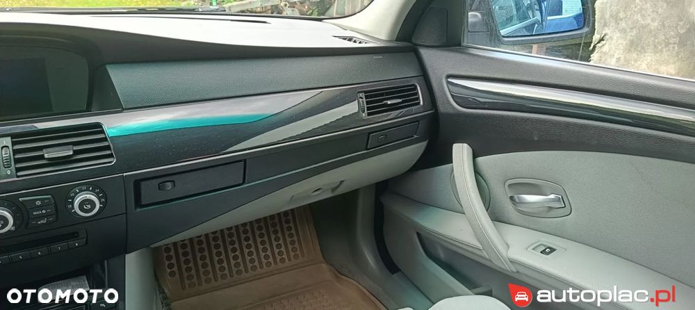 BMW Seria 5 520d Edition Exclusive - 4