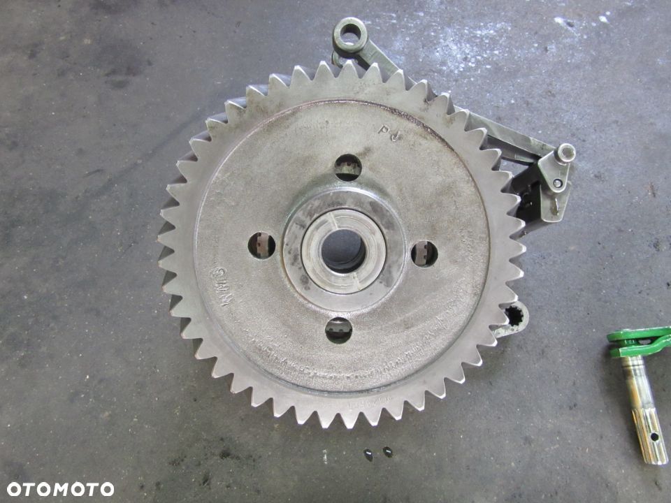 Przystawka przedniego napędu wałek RE47386 RE47384 R95449 John Deere 7600 7700 7800 - 4