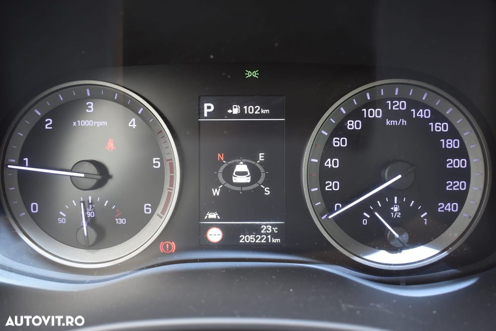 Hyundai Tucson blue 1.6 CRDi 2WD DCT Premium - 18