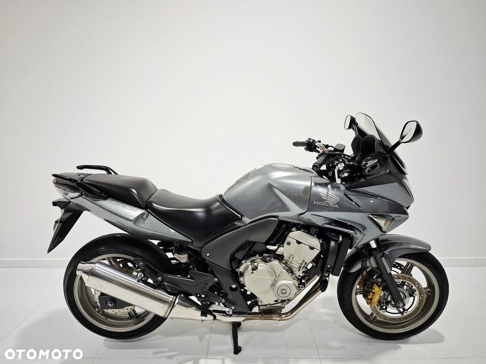 Honda CBF - 2