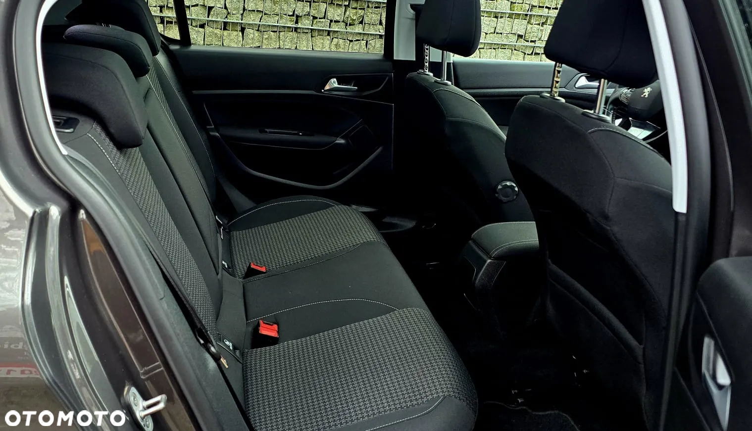 Peugeot 308 1.2 PureTech Allure S&S - 11