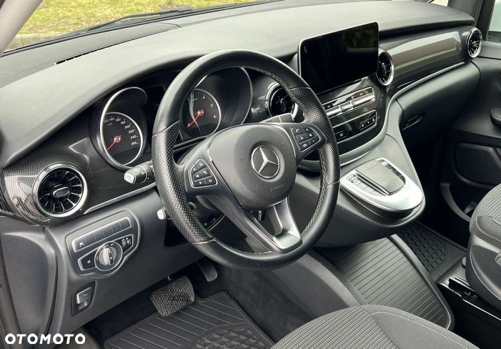 Mercedes-Benz Klasa V 220 d kompakt 9G-TRONIC Edition - 29
