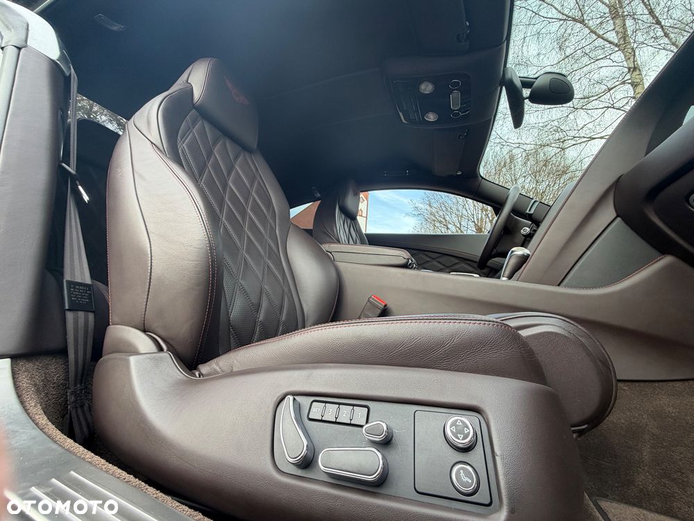 Bentley Continental GT - 37