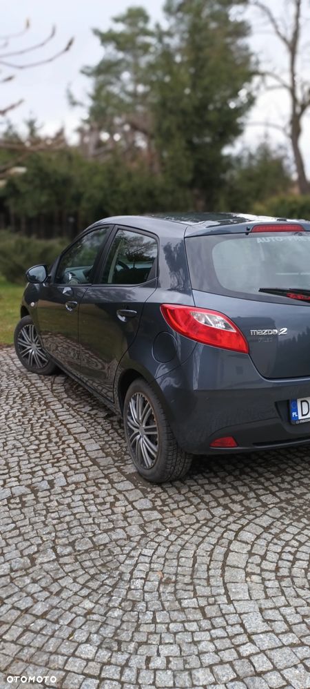 Mazda 2 - 4