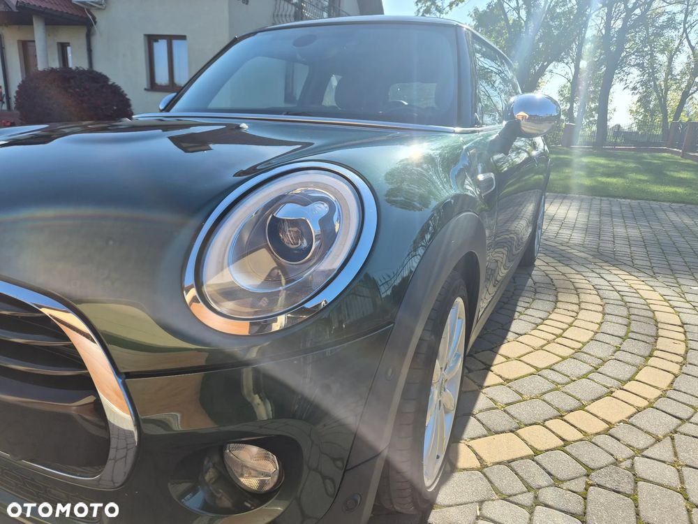 MINI Cooper Standard - 16