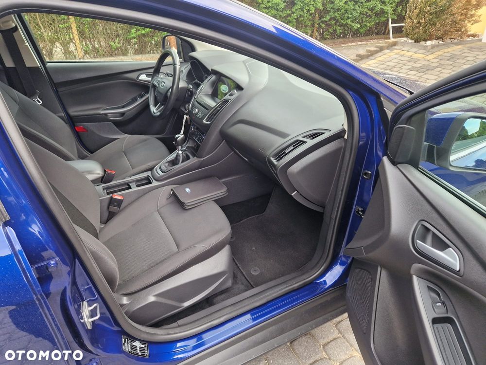 Ford Focus 1.0 EcoBoost Black Edition ASS - 10