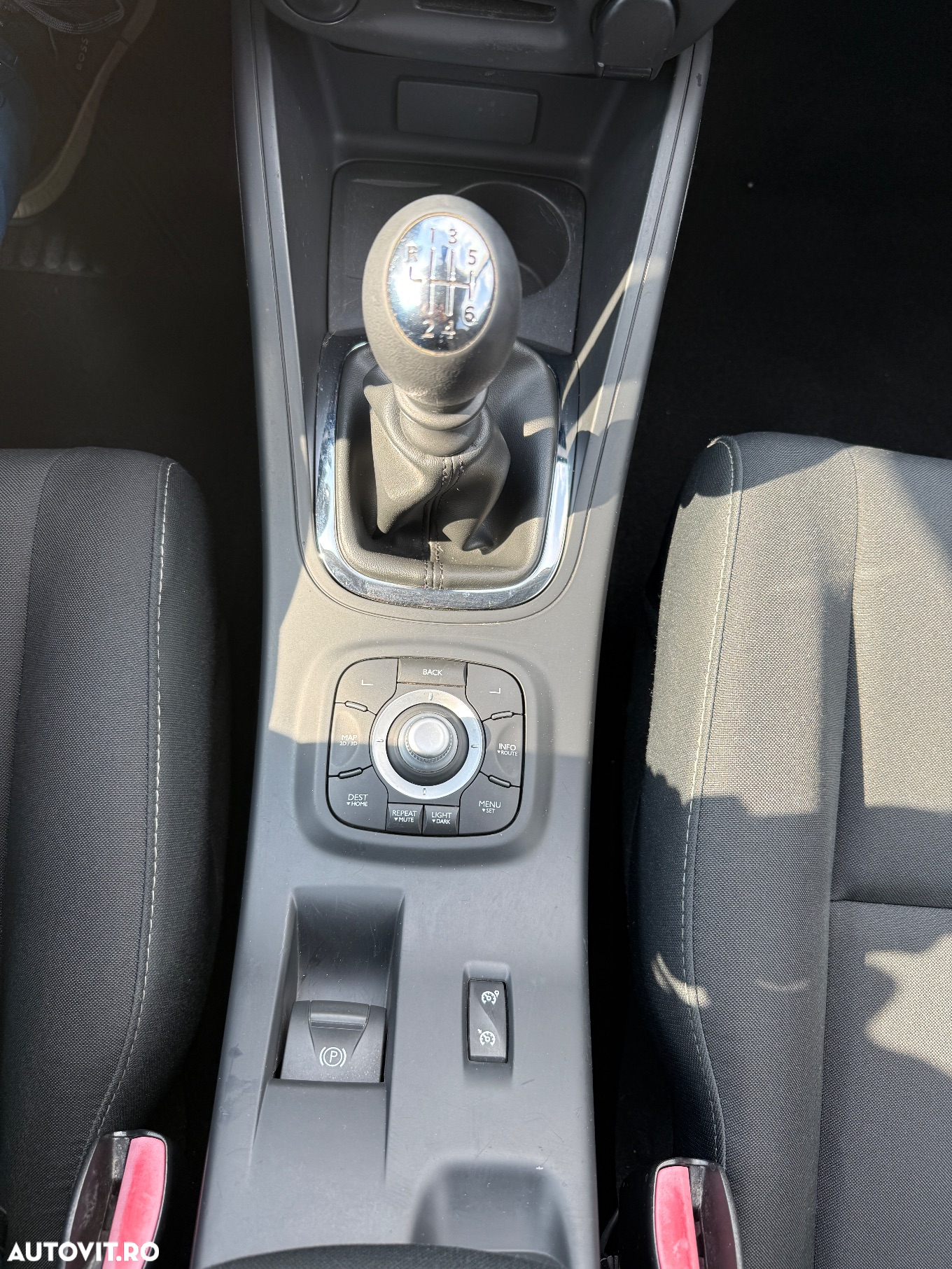 Renault Megane ENERGY TCe 130 BUSINESS - 13