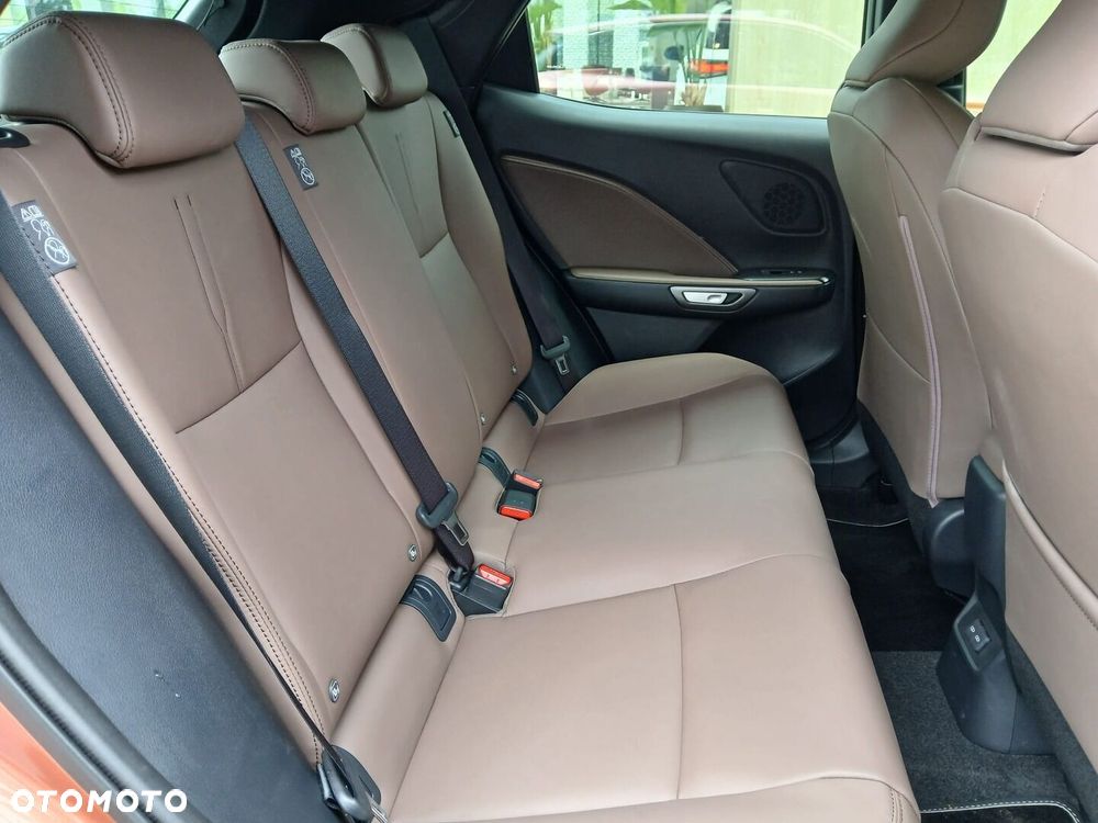 Lexus LBX 1.5 Hybrid Elegant - 28