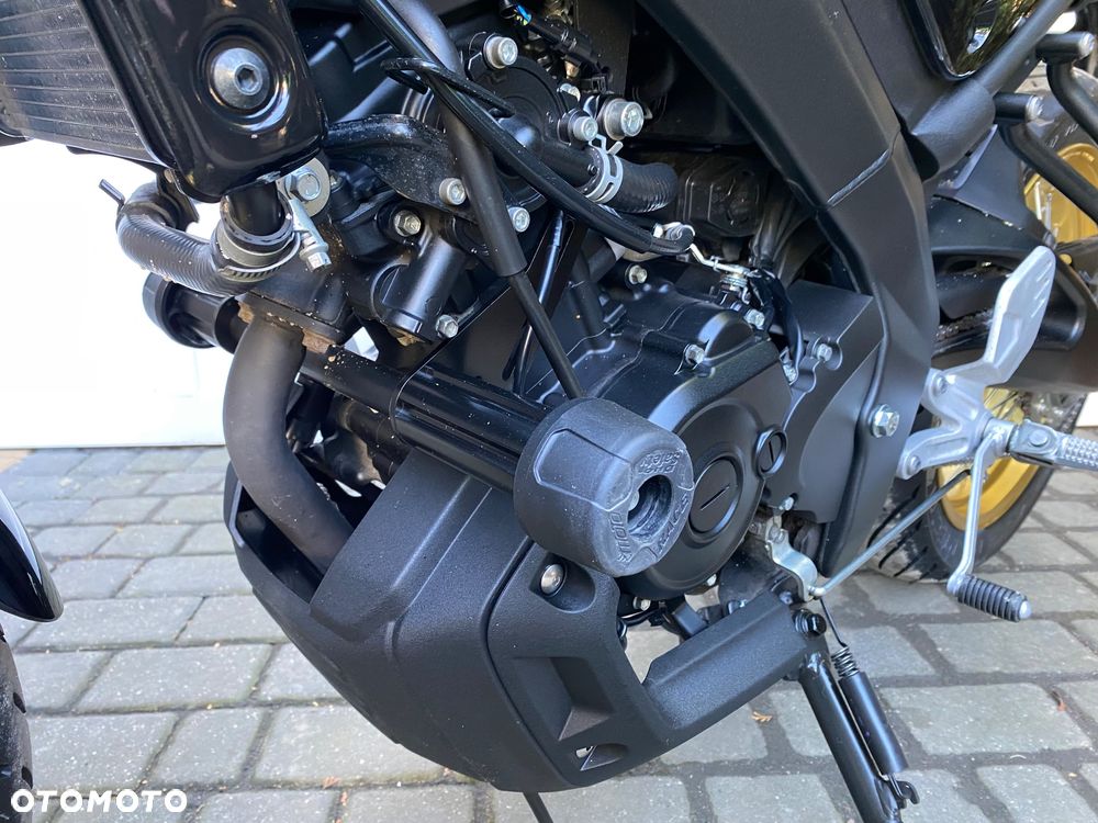 Yamaha XSR - 38