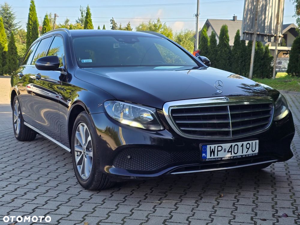 Mercedes-Benz Klasa E 200 9G-TRONIC - 1
