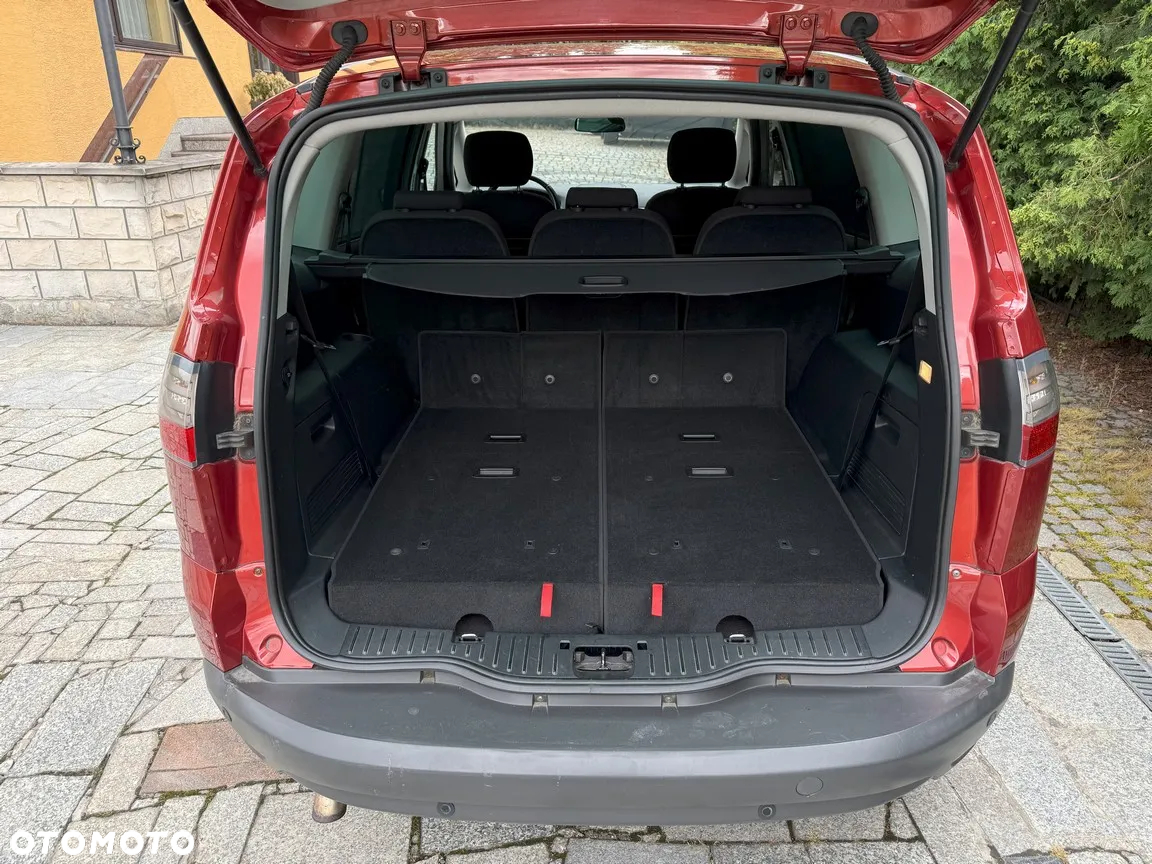 Ford S-Max 2.0 TDCi Trend - 33