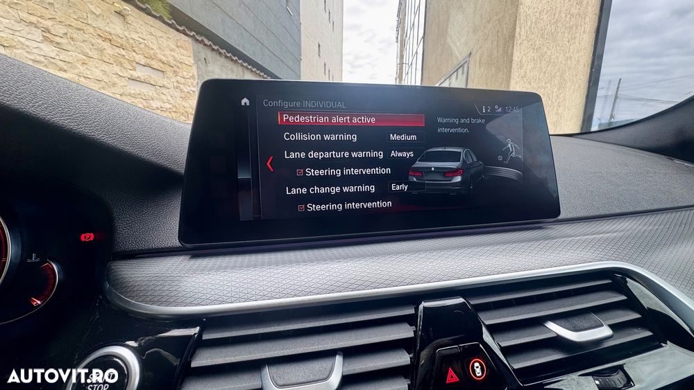 BMW Seria 5 540i xDrive AT - 16