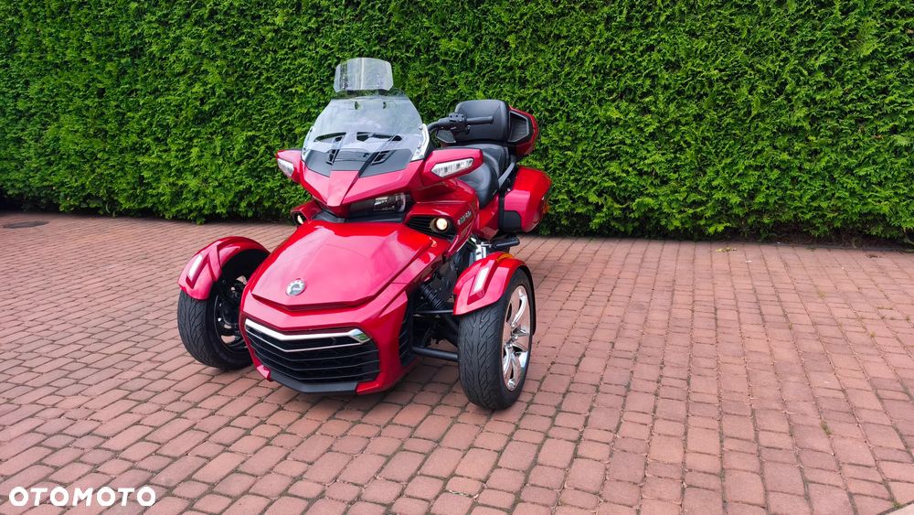 Can-Am Spyder - 1