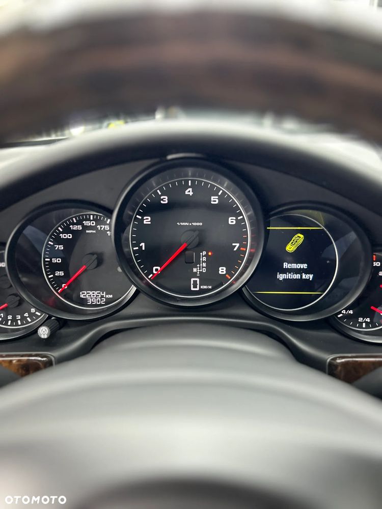 Porsche Panamera 4 PDK - 14