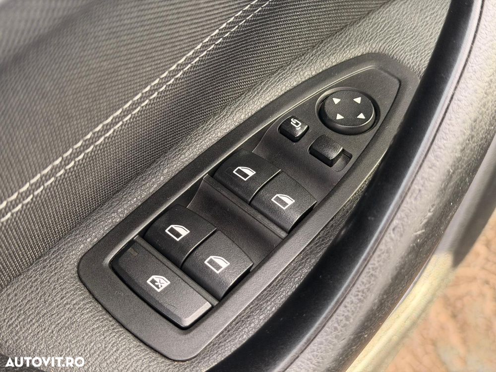 BMW X1 xDrive18d Aut. Advantage - 32