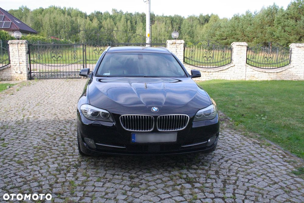 BMW 5 Series 2012 photo 5