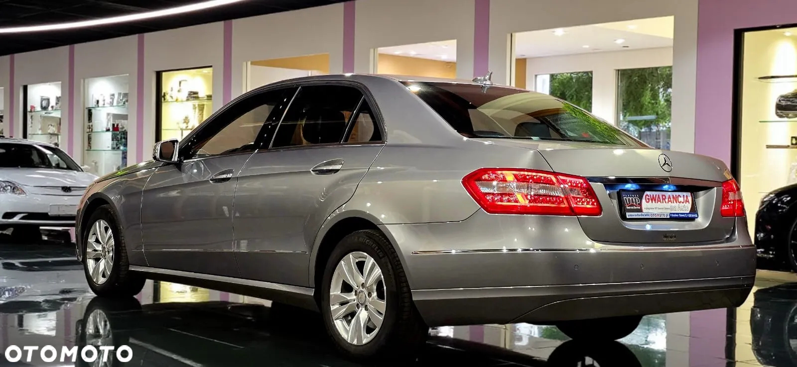 Mercedes-Benz Klasa E 300 BlueTec Hybrid Elegance - 4